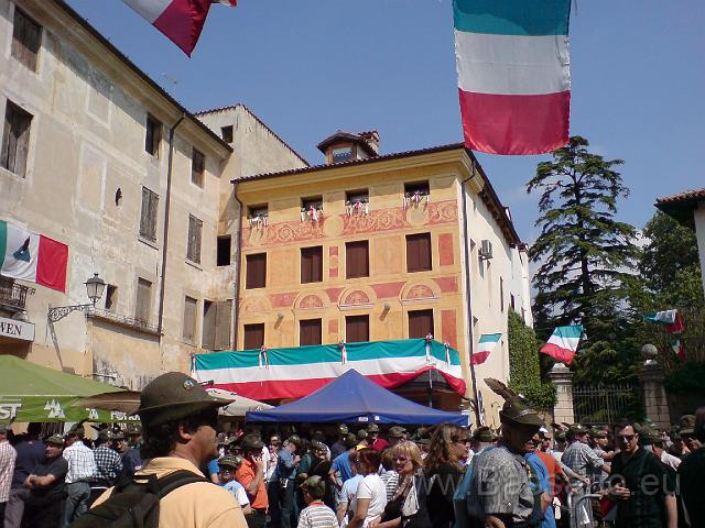 Adunata Alpini BAssano 2008 MK-323.JPG